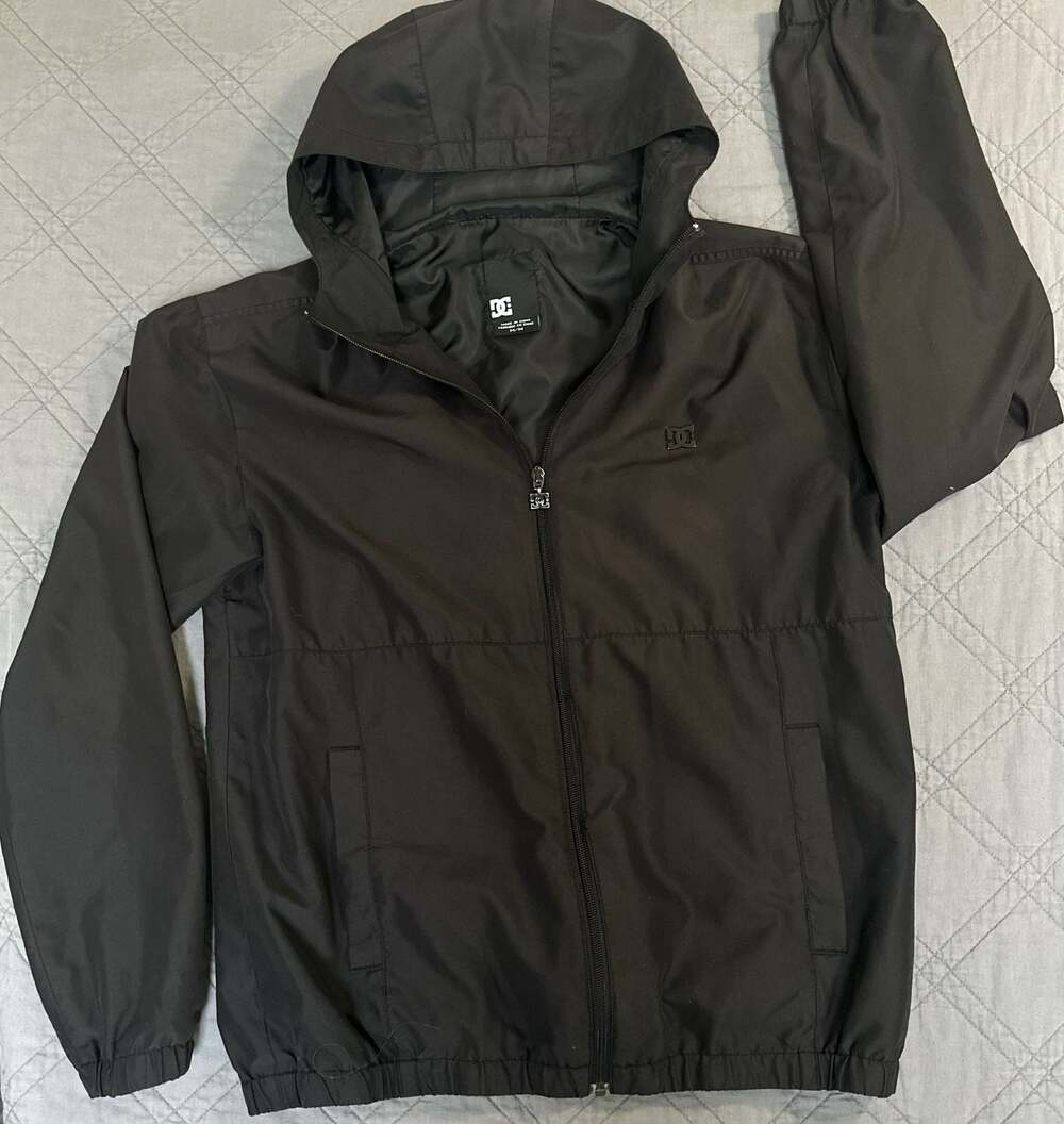 DC Shoes Men’s Black Full Zip Lightweight Hooded Windbreaker Jacket Size M